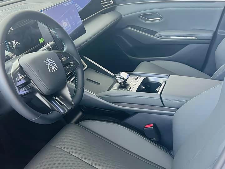 Фото 17 - BYD Qin Plus