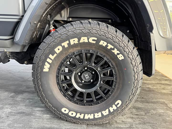 Фото 17 - Jeep Gladiator