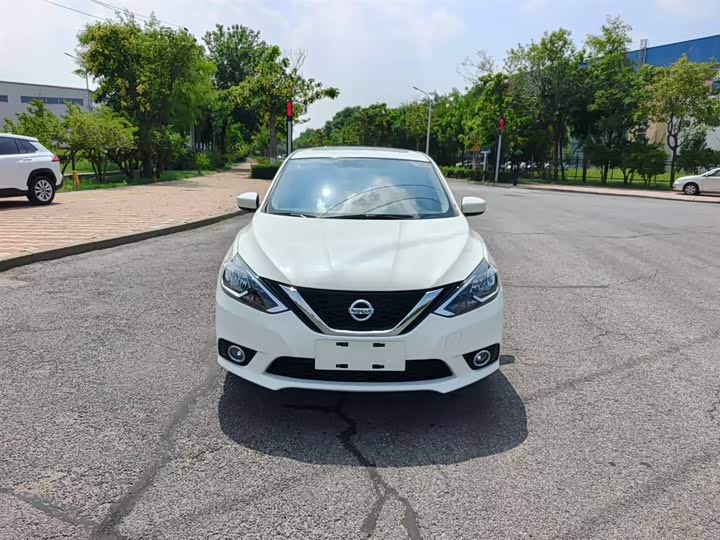 Фото 3 - Nissan Sylphy