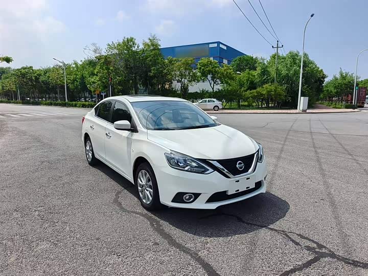 Фото 4 - Nissan Sylphy