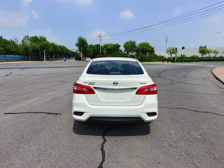 Фото 6 - Nissan Sylphy