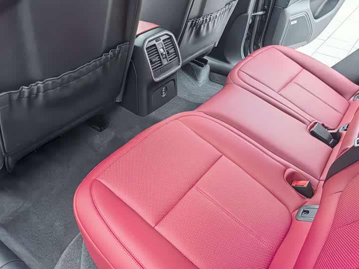 Фото 18 - Porsche Macan