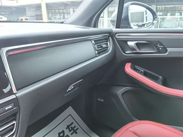 Фото 21 - Porsche Macan