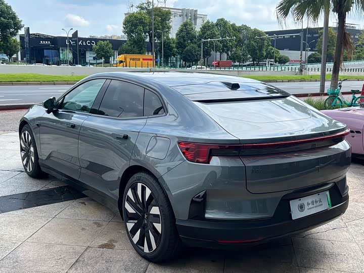 Фото 16 - Polestar 4