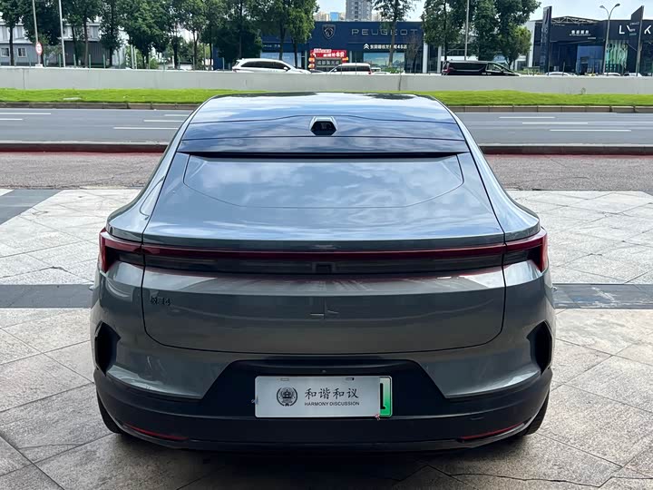 Фото 17 - Polestar 4