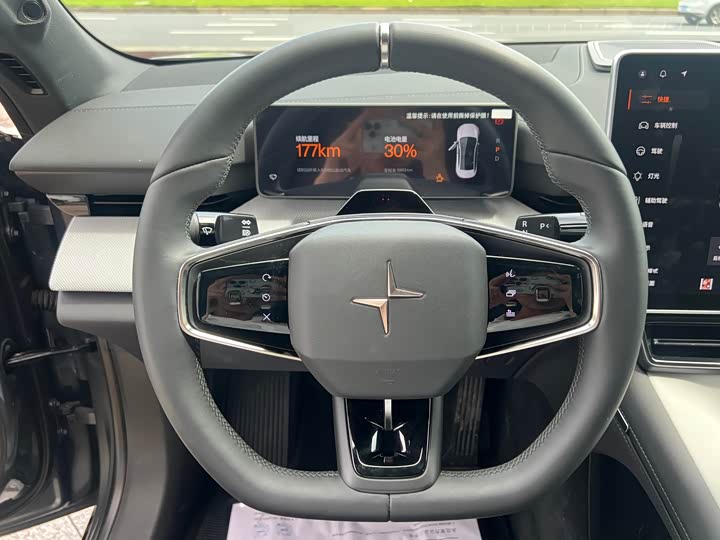 Фото 5 - Polestar 4