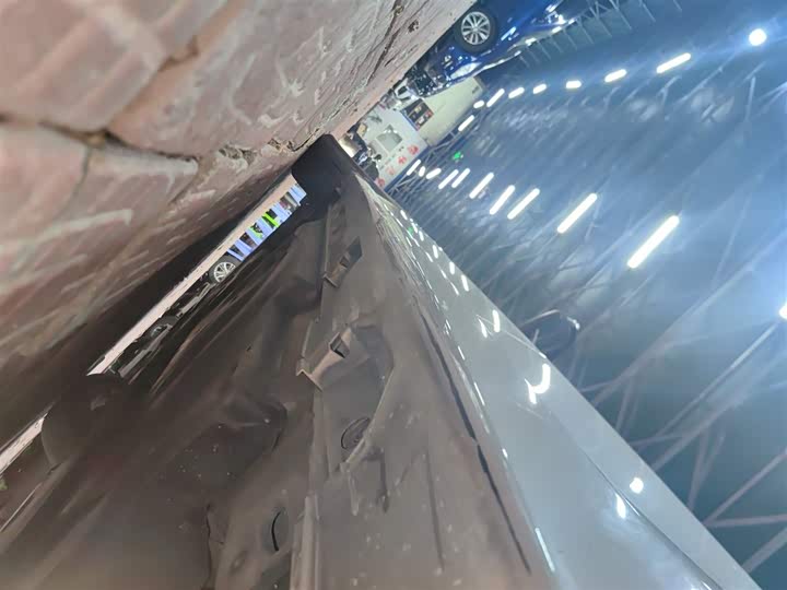 Фото 21 - Toyota Camry