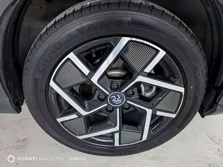 Фото 20 - BYD Yuan Plus