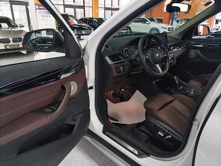 Фото 15 - BMW X1