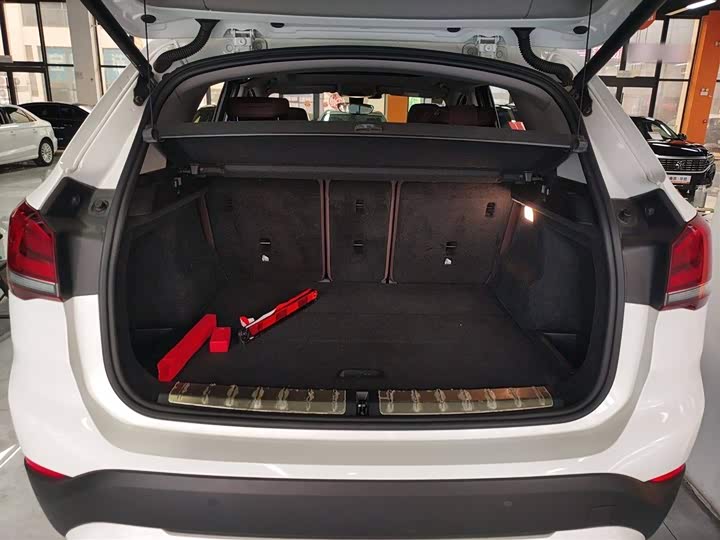 Фото 18 - BMW X1