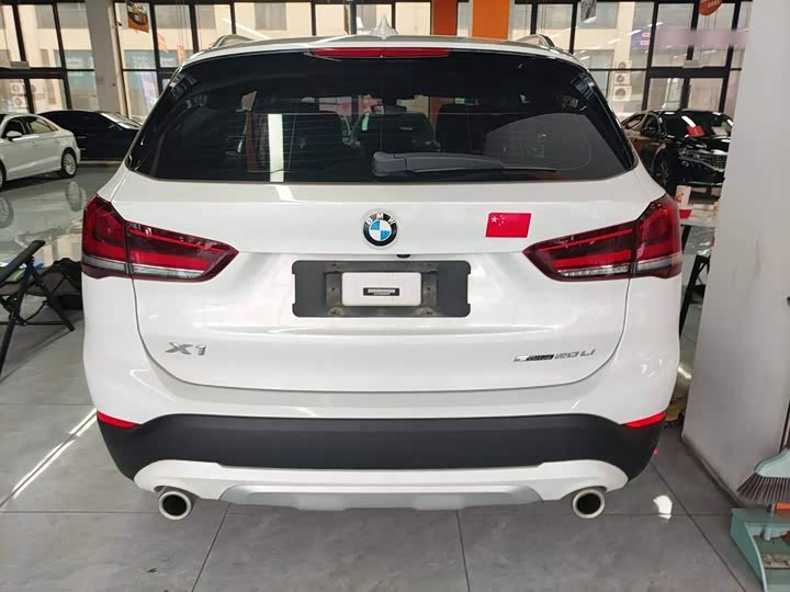 Фото 6 - BMW X1