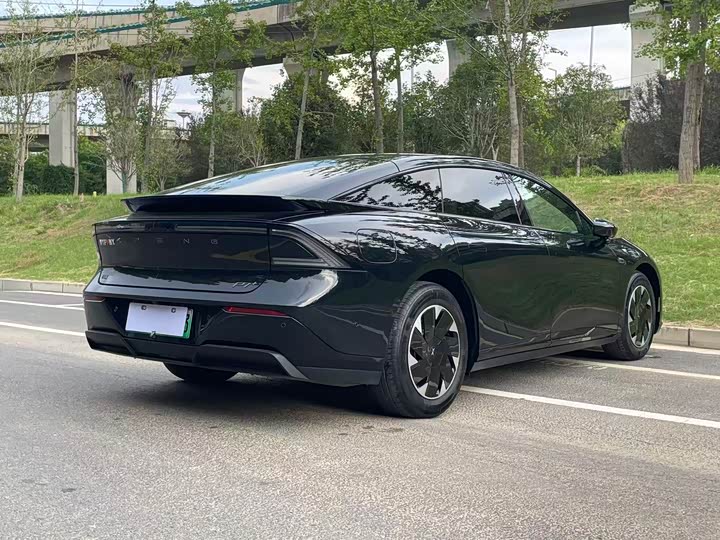 Фото 10 - XPeng F57