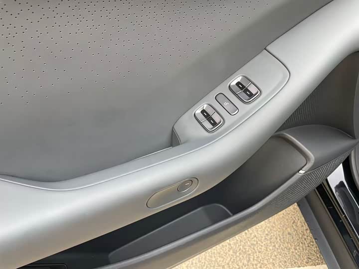 Фото 7 - XPeng F57