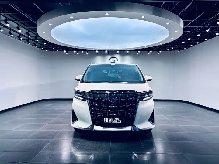 Фото 2 - Toyota Alphard