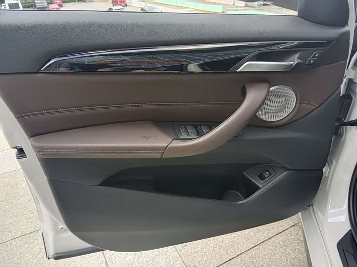 Фото 14 - BMW X2