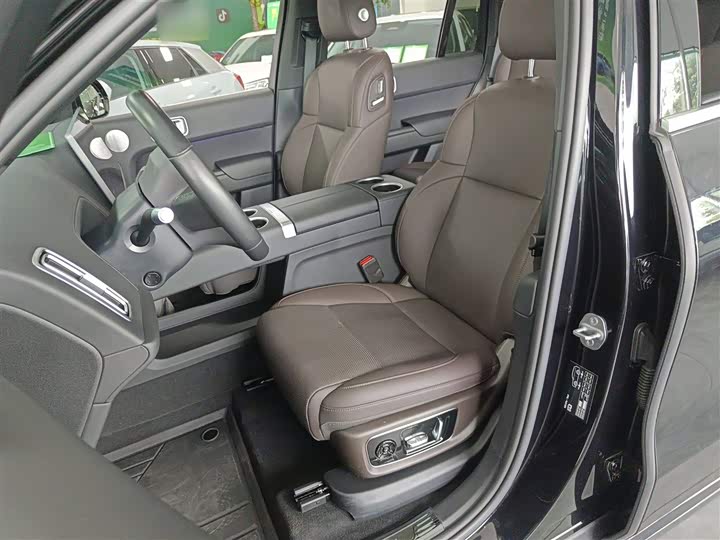 Фото 15 - LiXiang L8