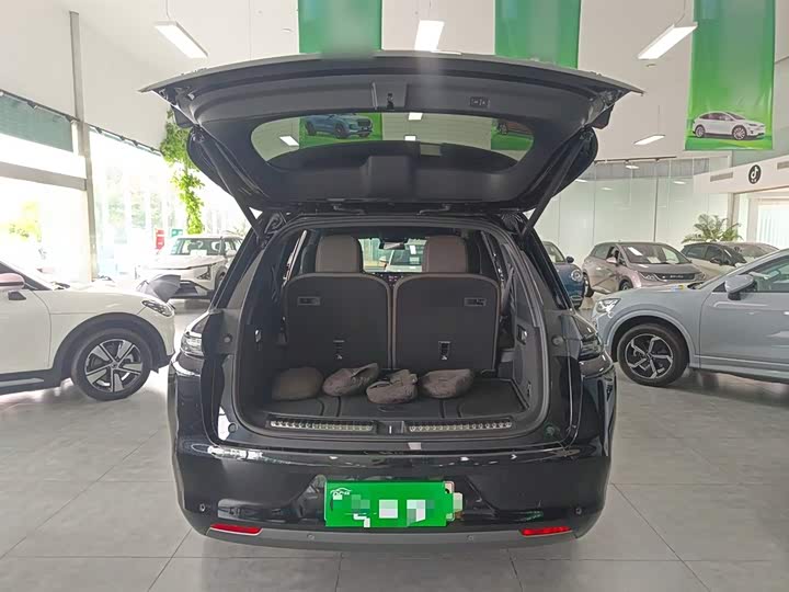 Фото 19 - LiXiang L8