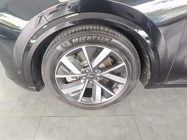 Фото 23 - LiXiang L8