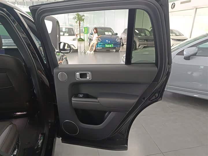 Фото 27 - LiXiang L8