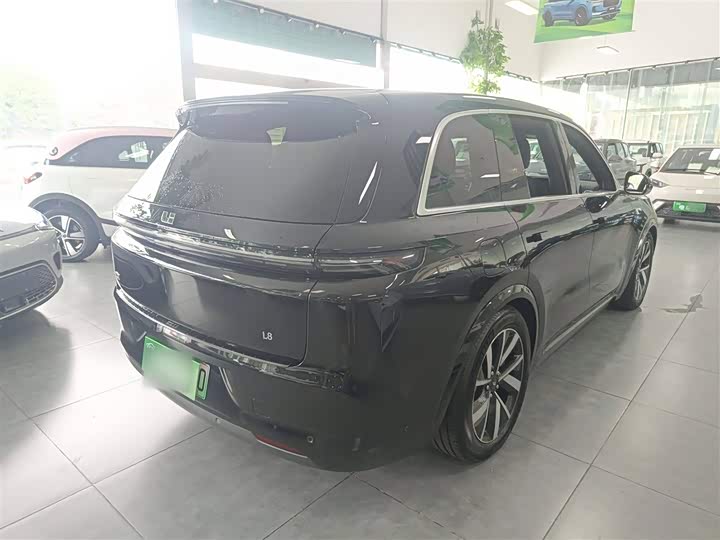 Фото 7 - LiXiang L8