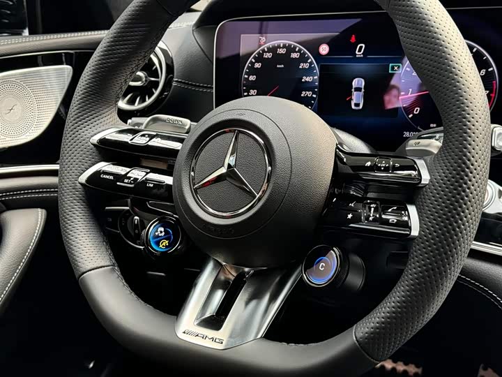 Фото 12 - Mercedes-Benz AMG GT