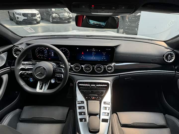 Фото 13 - Mercedes-Benz AMG GT