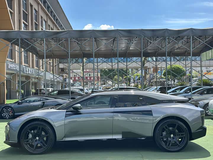 Фото 2 - HiPhi Z