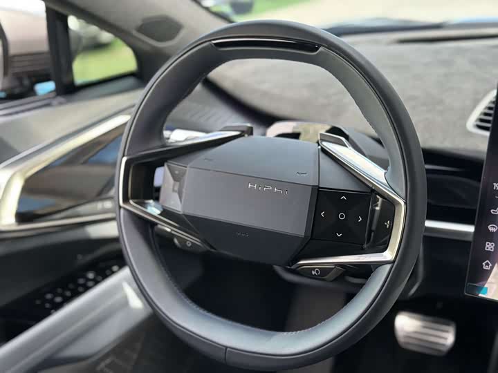 Фото 7 - HiPhi Z