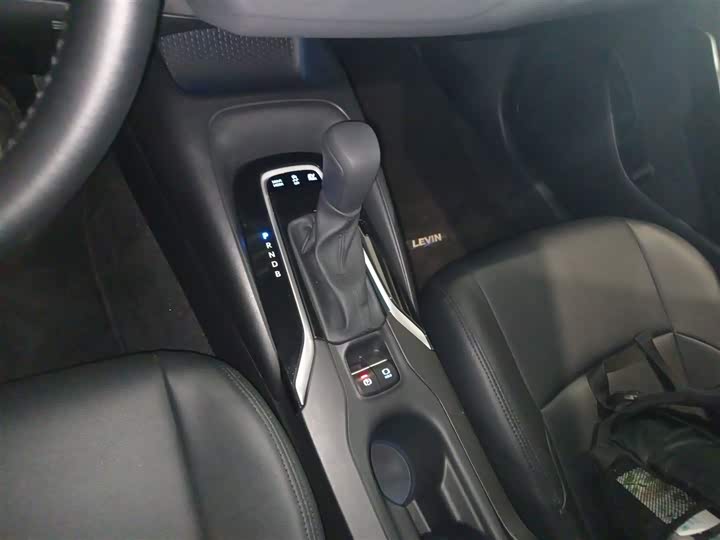 Фото 14 - Toyota Levin