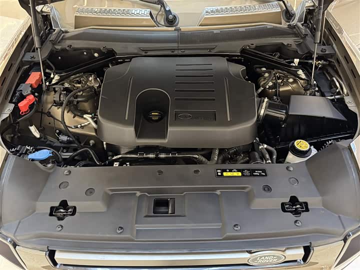 Фото 11 - Land Rover Defender