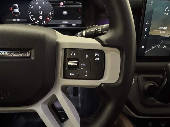 Фото 24 - Land Rover Defender