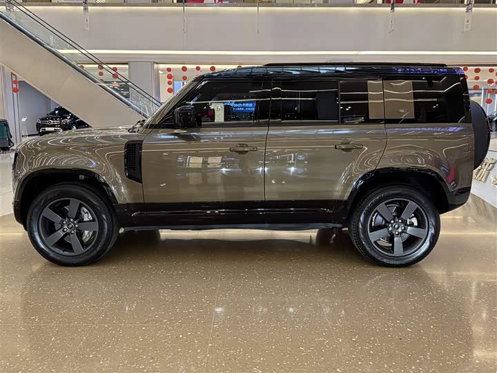 Фото 4 - Land Rover Defender