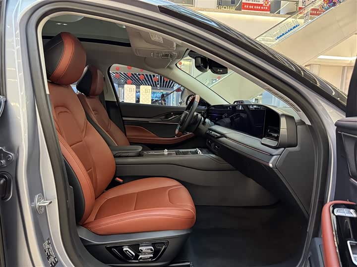 Фото 16 - Lincoln Z (Zephyr)