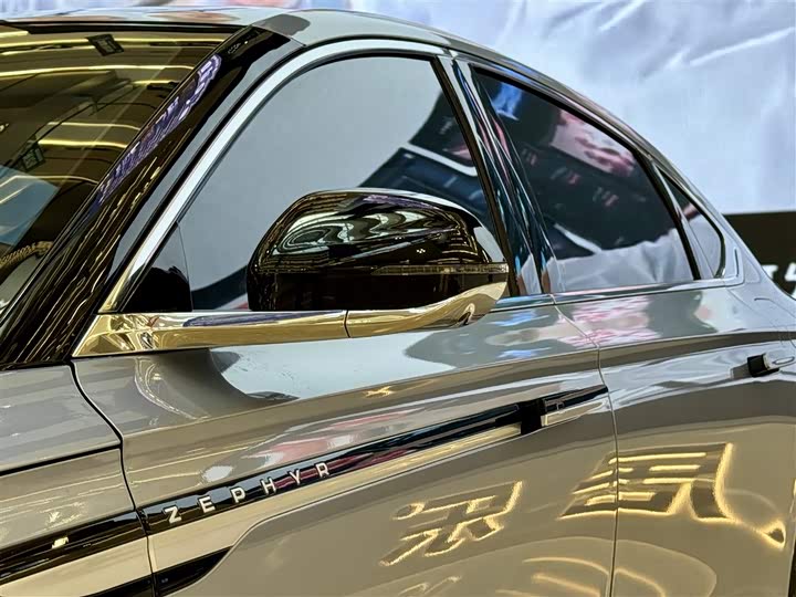 Фото 23 - Lincoln Z (Zephyr)