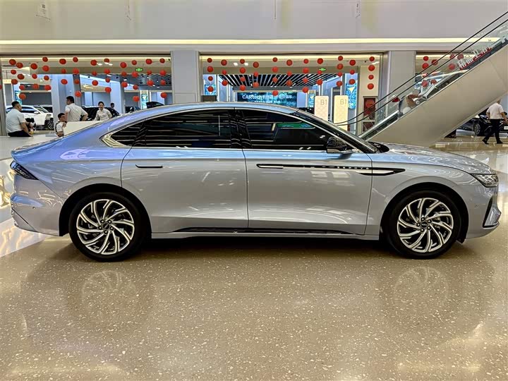 Фото 4 - Lincoln Z (Zephyr)