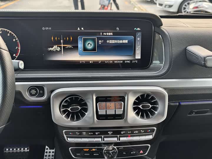 Фото 15 - Mercedes-Benz G-Class