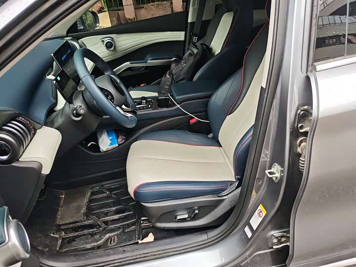 Фото 4 - BYD Yuan Plus