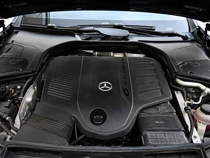 Фото 35 - Mercedes-Benz Maybach S-Class