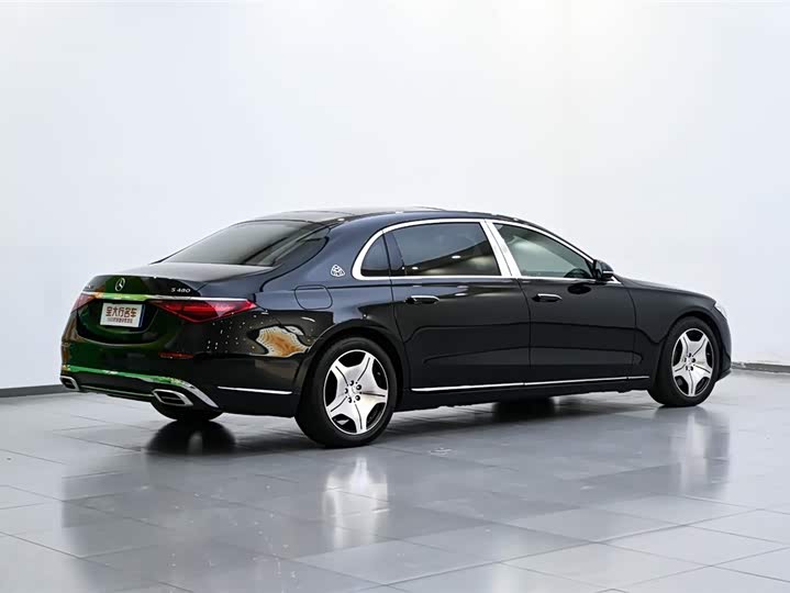 Фото 6 - Mercedes-Benz Maybach S-Class