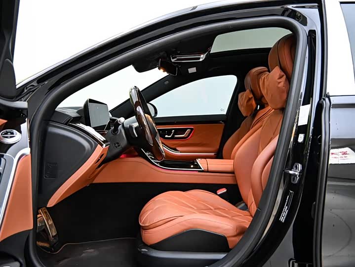 Фото 9 - Mercedes-Benz Maybach S-Class