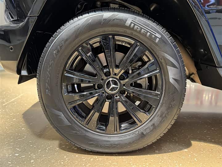 Фото 11 - Mercedes-Benz G-Class