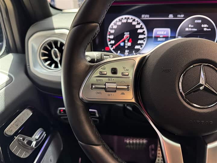 Фото 23 - Mercedes-Benz G-Class