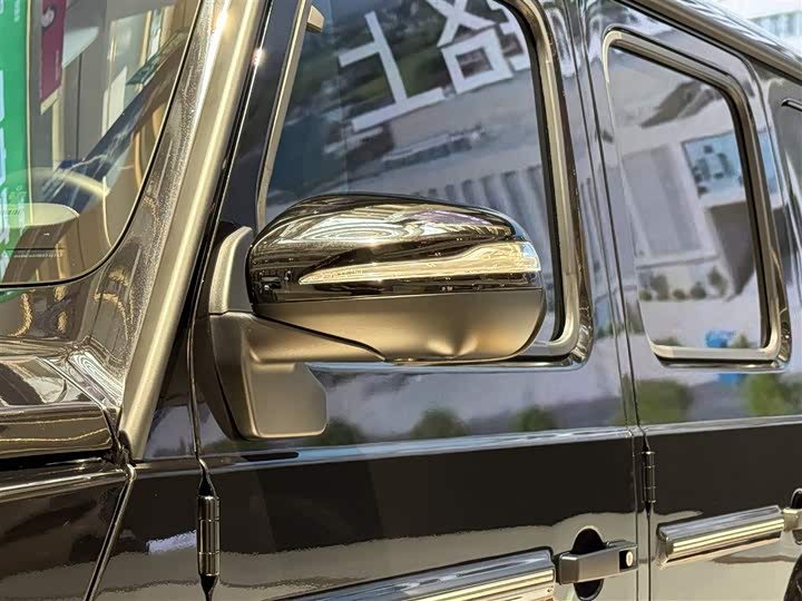 Фото 27 - Mercedes-Benz G-Class