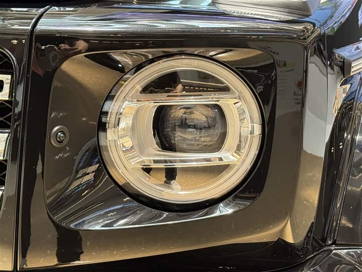 Фото 9 - Mercedes-Benz G-Class