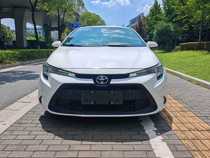 Фото 2 - Toyota Levin