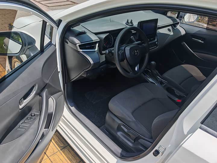 Фото 4 - Toyota Levin