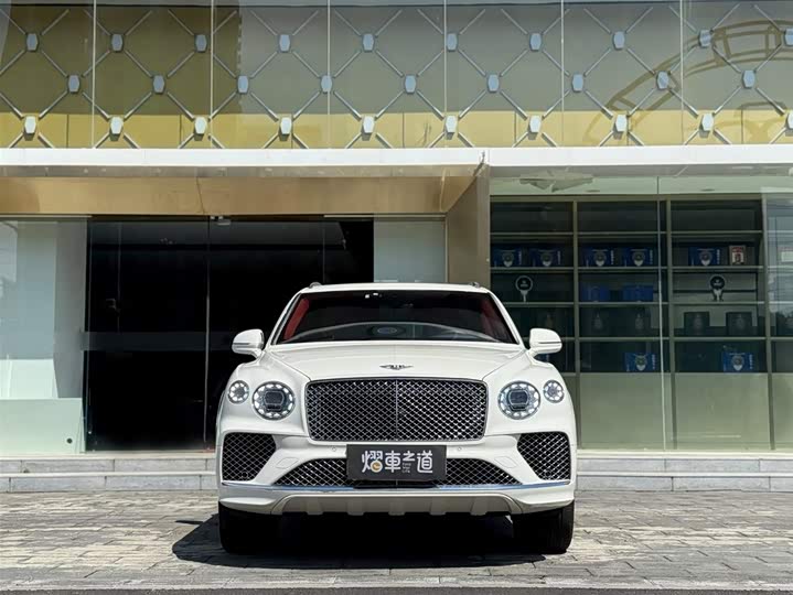 Фото 2 - Bentley Bentayga