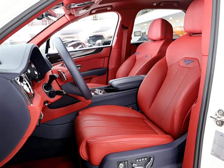 Фото 6 - Bentley Bentayga