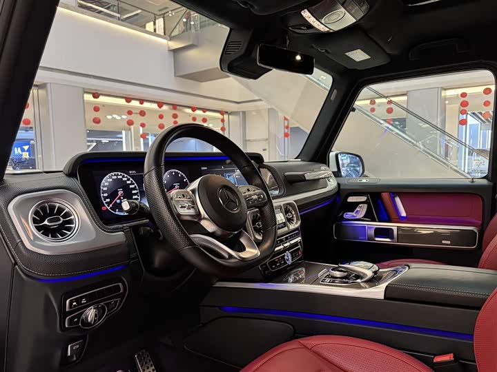 Фото 23 - Mercedes-Benz G-Class