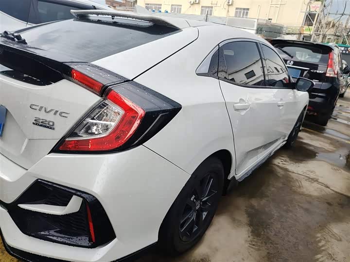 Фото 7 - Honda Civic